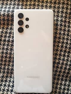 Samsung A32  6/128 with box