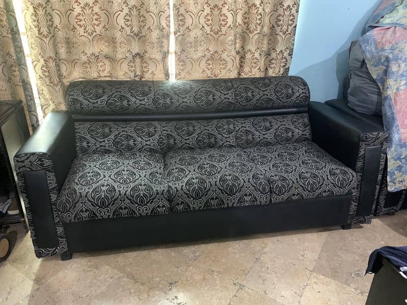 6- seater sofa for sale ! 1
