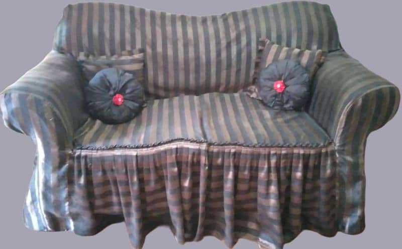 complete sofa set  with free black sofa cover and chusions 5