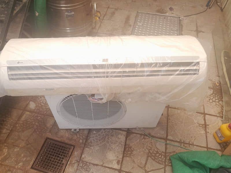 Ac for sale good condition 3
