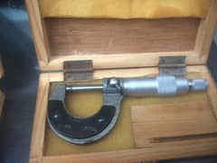 Screw Gauge - 0-25mm Outside Metric Micrometer