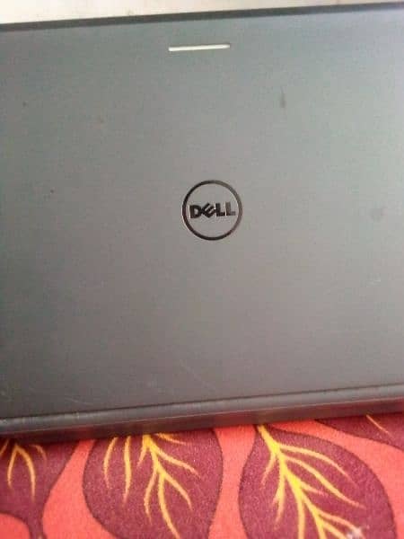 Dell latitude 3350 1