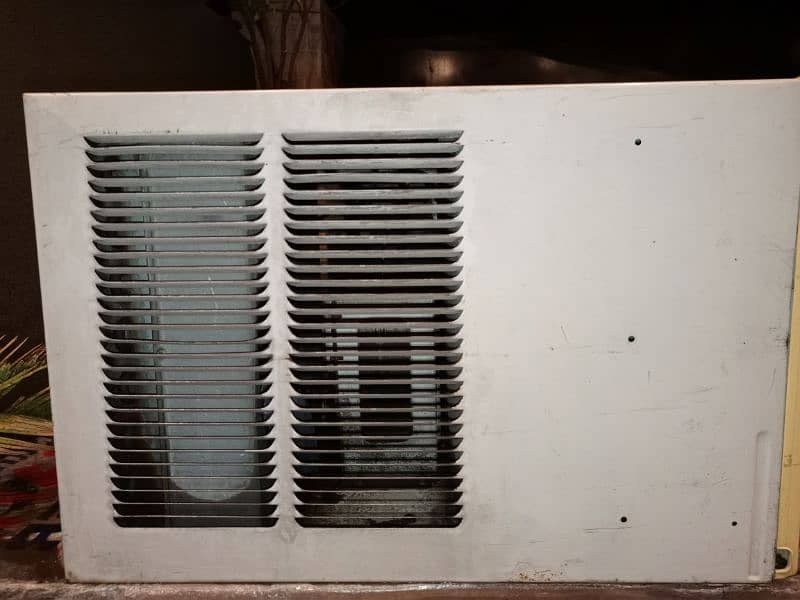 Genuine General Window Ac 1.5 ton (10 by 10 condition) 7