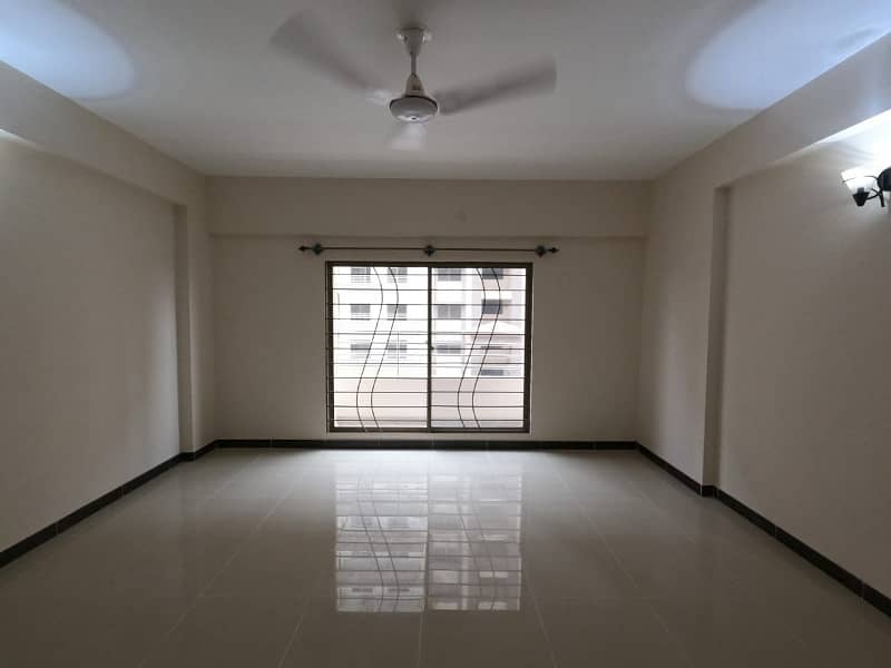 Askari 5 - Sector J Flat Sized 3300 Square Feet Is Available 14