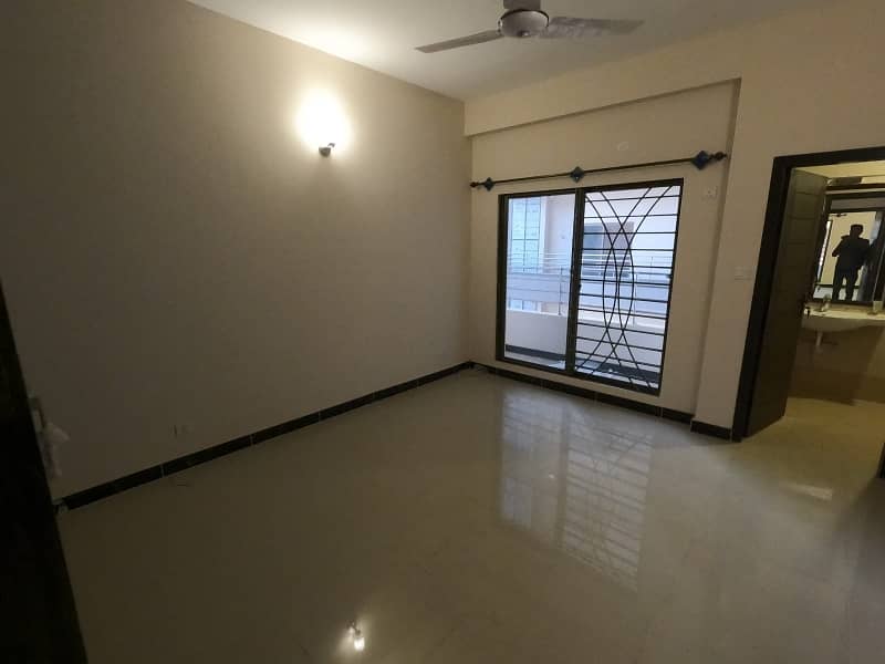 2700 Square Feet Flat In Stunning Askari 5 - Sector J Is Available For rent 1