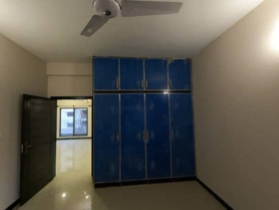 Affordable Flat Of 2700 Square Feet Is Available For sale 12