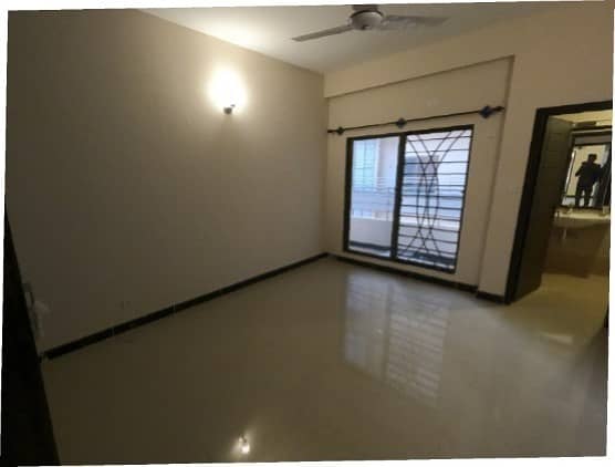 2700 Square Feet Flat In Cantt For rent At Good Location 12