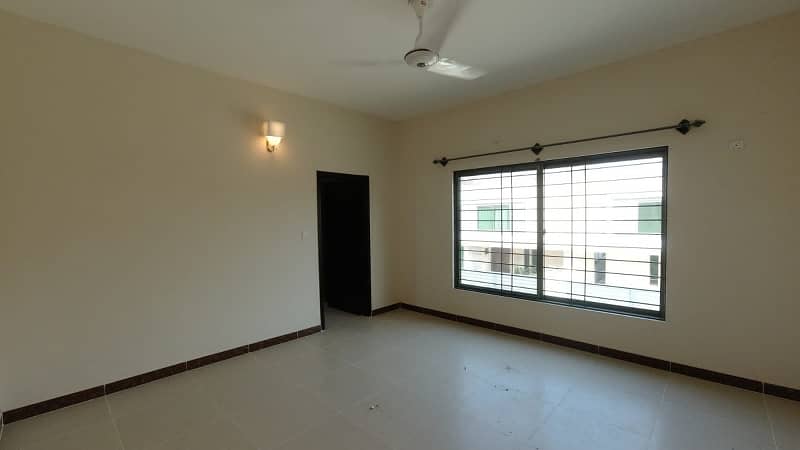 Get A 375 Square Yards House For rent In Askari 5 - Sector J 1