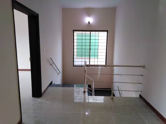 375 Square Yards House In Askari 5 - Sector H Is Available For sale 15