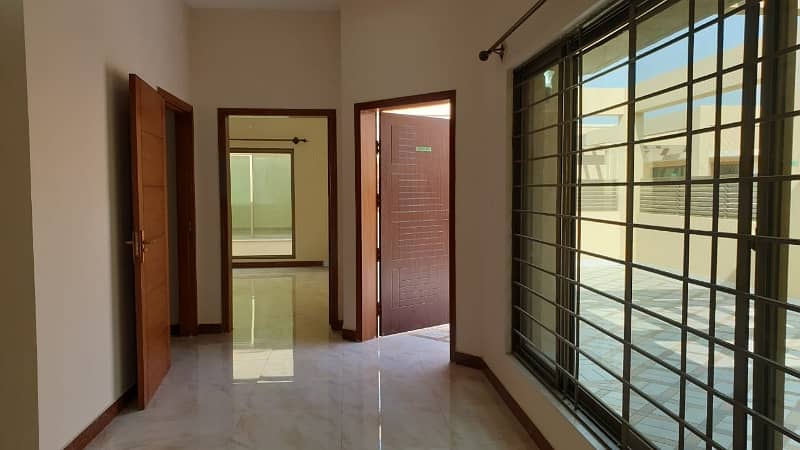 427 Square Yards House Situated In Askari 5 - Sector H For sale 1