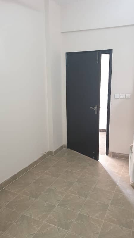 Flat Of 2600 Square Feet Available For sale In Askari 5 - Sector E 6