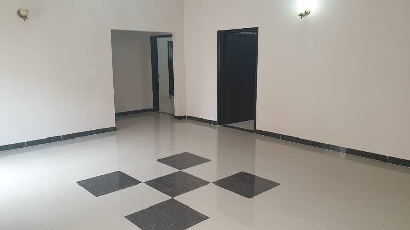Flat Of 2600 Square Feet Available For sale In Askari 5 - Sector E 10