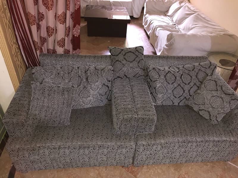 I am selling brand new 5 seater sofa! 5