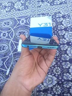 Vivo y31 4/128 with box and charger