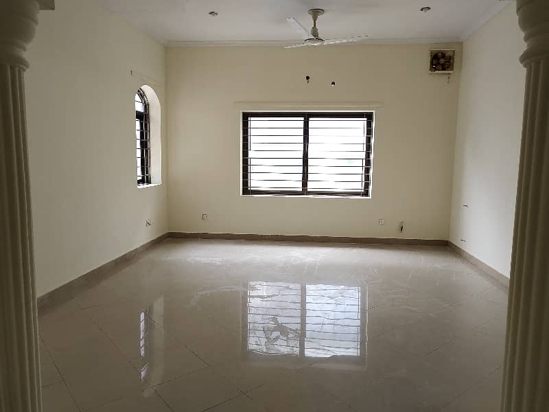 F-11 Main Location 4 Bed Upper Portion Available For Rent 3