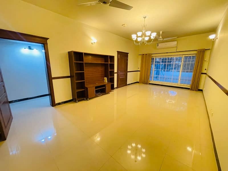 Luxury House On Extremely prime Location Available For Rent in Islamabad 23