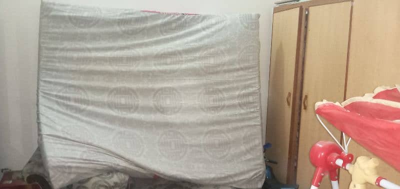 DOUBLE BED FAOM IN GOOD CONDITION FOR SALE 1