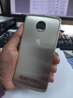 moto z2 2nd generation official pta aproved gud condition penal damage 0