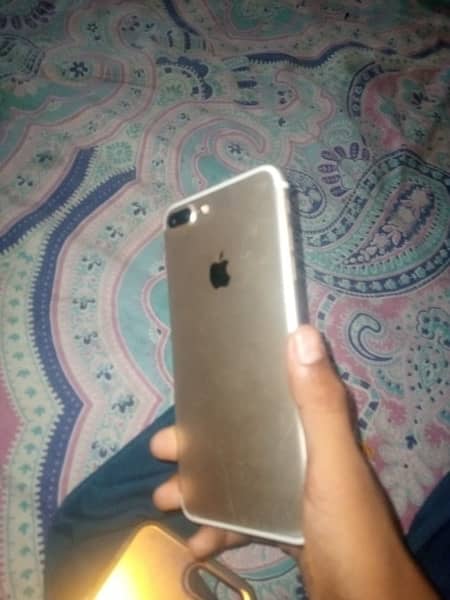 IPhone 7 Plus pta approved 128gb Battery Change 10/7 condition 40000 3