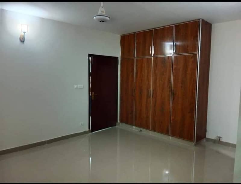 Newly Constructed Prime Location 3*Bed Apartment Near Park For Rent In Askari 11 Lahore 6