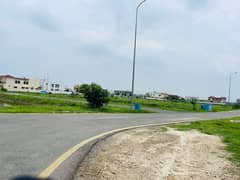 1 Kanal 45Ft Road + Facing Park Prime Location Residential Plot 430 For Sale In DHA Multan Golf Rumanza