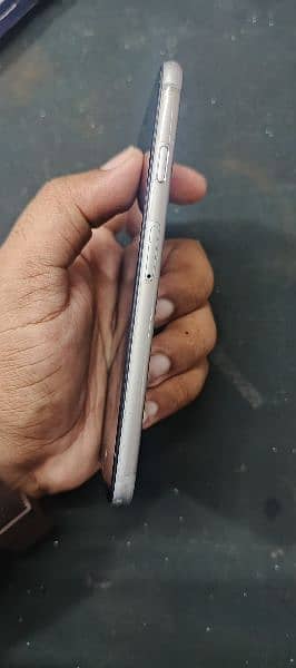 iPhone 6s 64GB PTA Approved 1