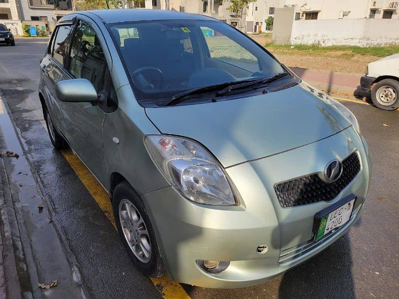 fully automatic Vitz 1.3 genuine condition  home used 2