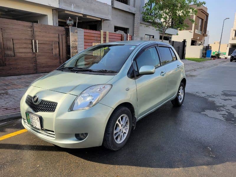 fully automatic Vitz 1.3 genuine condition  home used 3
