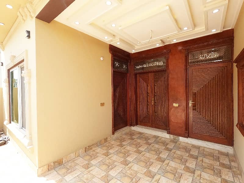 Spacious 5 Marla House Available For sale In Khayaban-e-Amin - Block L 5