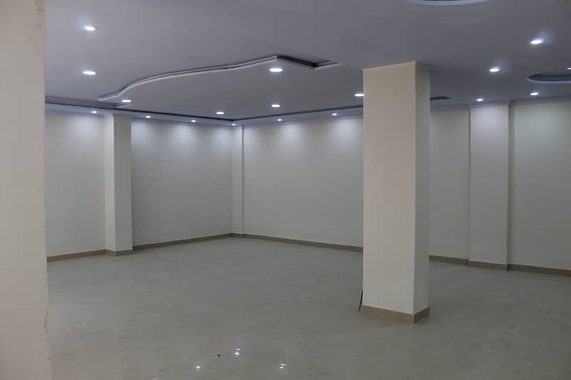 1200 Sq-ft Hall for Rent in civic center Bahria phase 4 beside manjoo 10