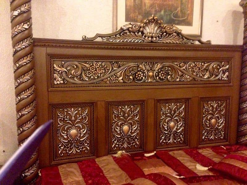 Akhrot/Walnut Wood Bed King Size 6