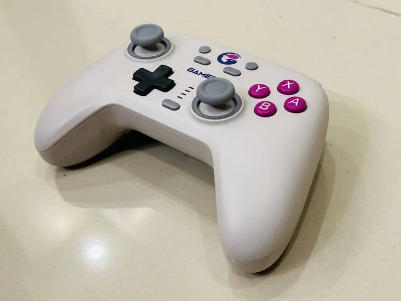 GameSir Nova Controller (for Nintendo Switch and PC) 2