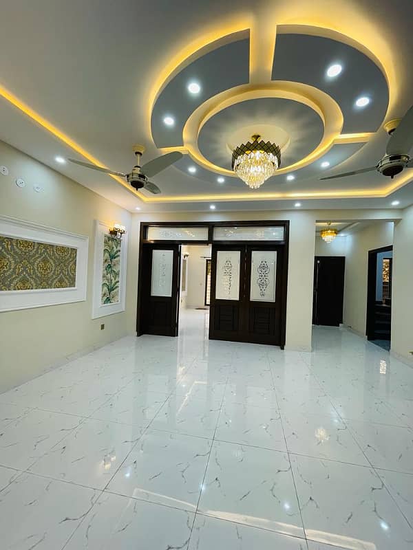 10 Marla Residential House For Rent In CC Block Bahria Town Lahore 17