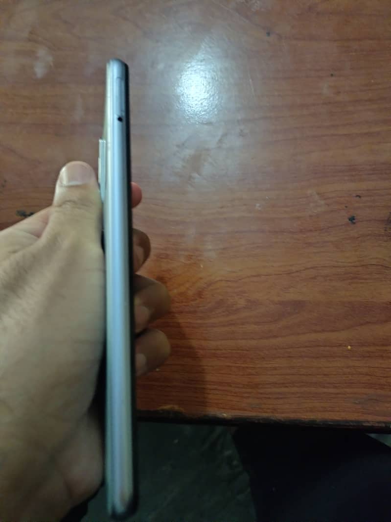 Vivo y 20 condition 8/10 1