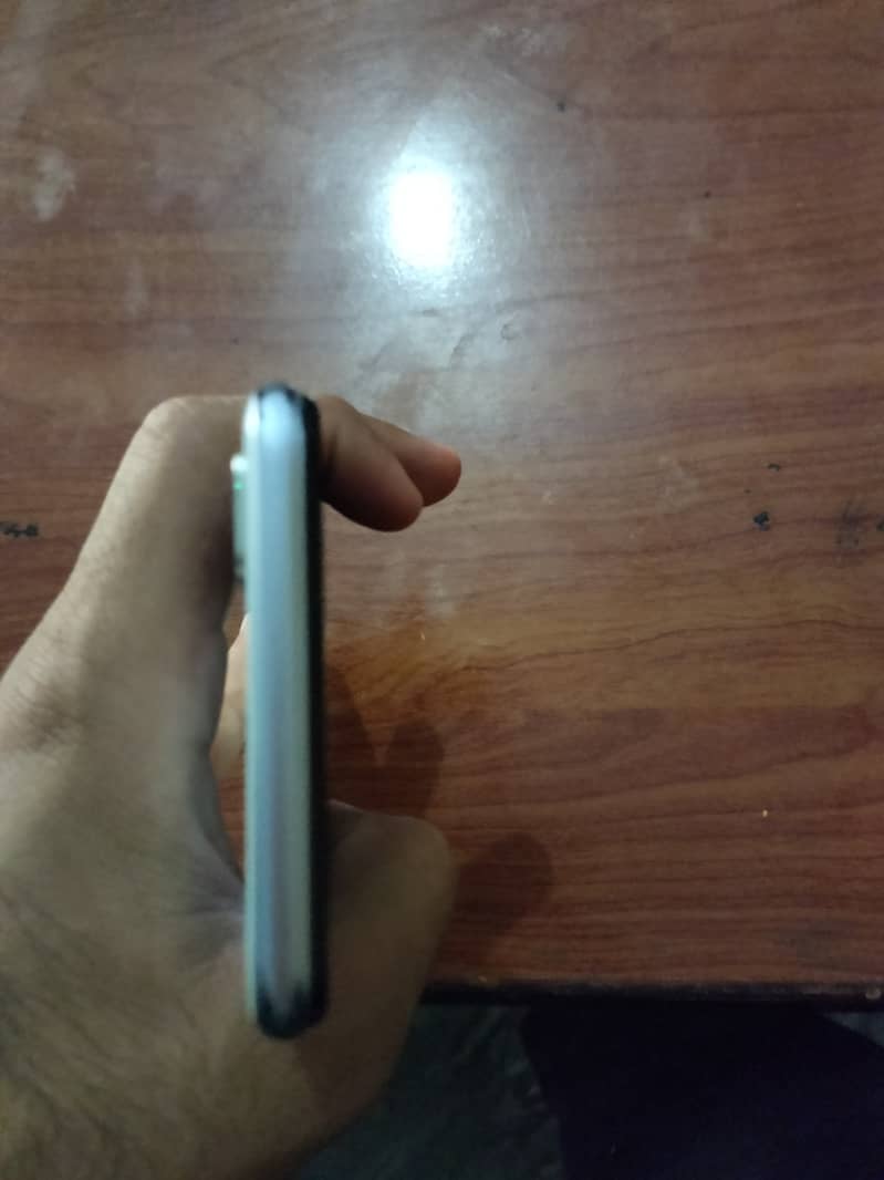 Vivo y 20 condition 8/10 2