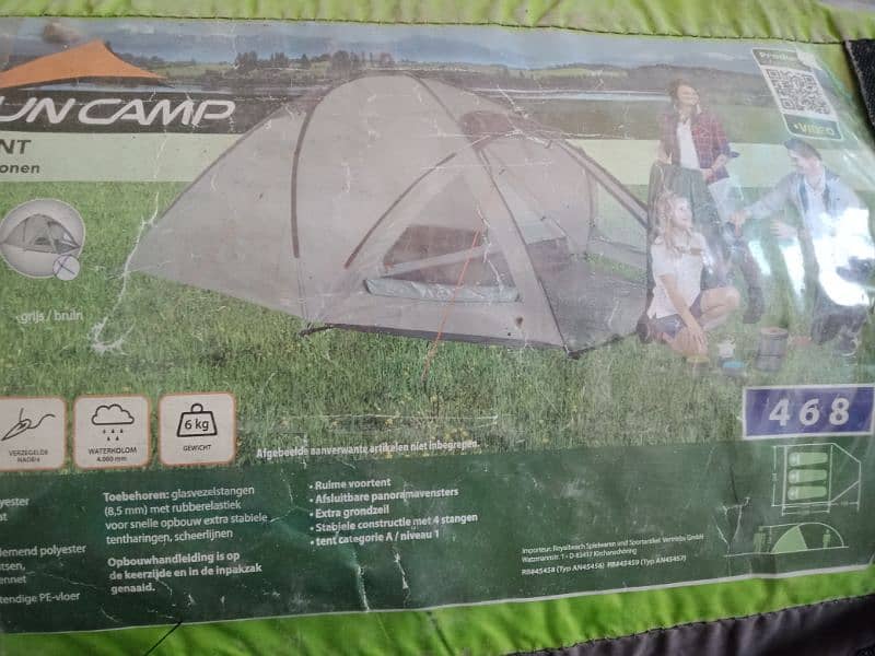 Camp for 4 to 6 persons, Nylon water proof 3