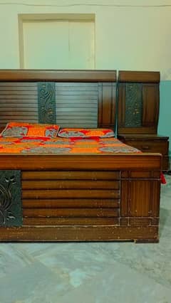 Bed set king wooden with dressing and sidetable