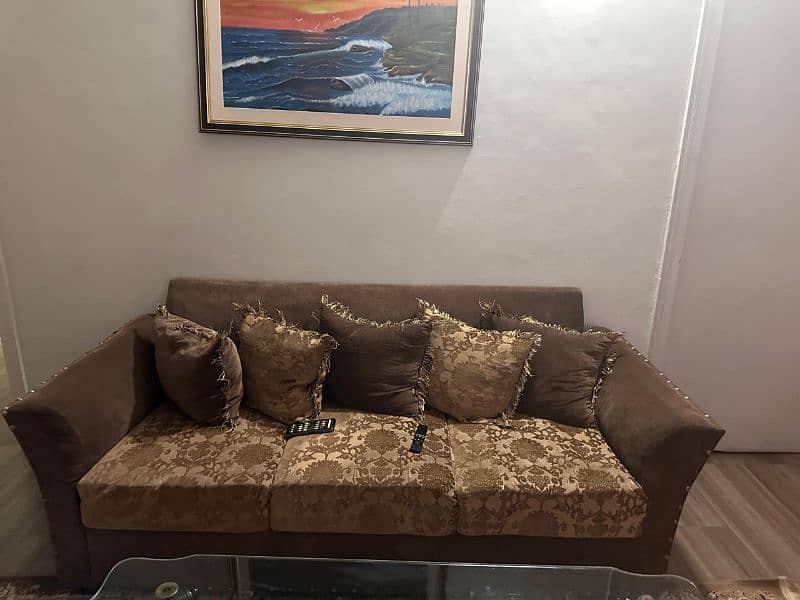 6 seated sofa set good quality 1
