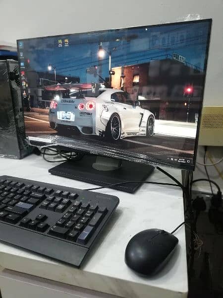 Dell 24" Borderless IPS LED Monitor with Touch Screen (UAE Import) 2