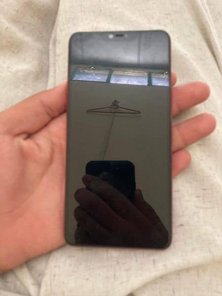 oppo f7 6/128 gb only screen change no any fault 10/9 condition 1