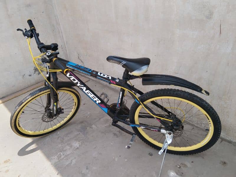 A bicycle for sale in good condition 4