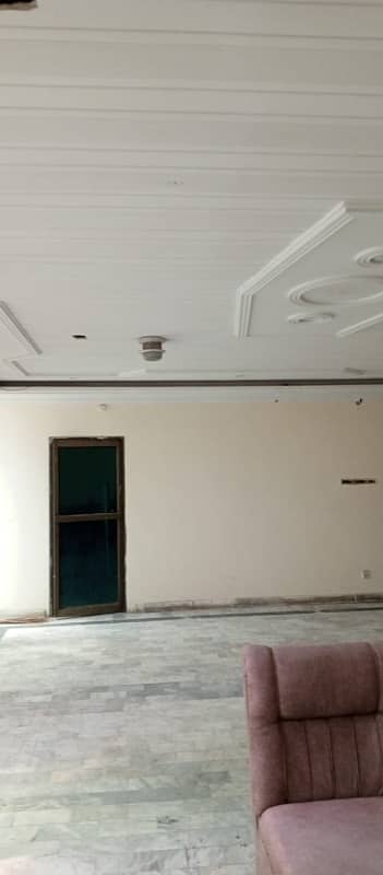 Ideal 800 sqft Office Available for Rent At susan Road best for Consultancy, IT work, Call Center 0