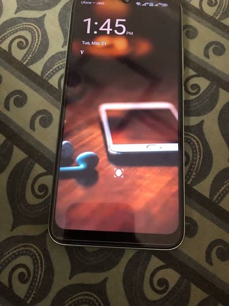 new phone vgo tel 64gb with waranty with all Accesories r 7