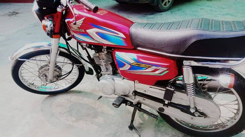 Honda CG 125 model 2022 03084428950 5