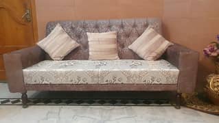 3 sitter sofa new brand new condition