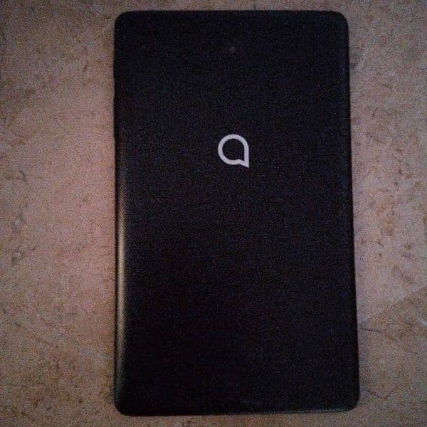 I am selling this Q-tab for sale 2/32 2gb ram and 32gb rom 4