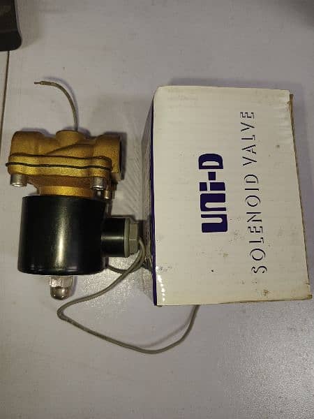 Solenoid Valve 12- 24 Volt 1/2" 1