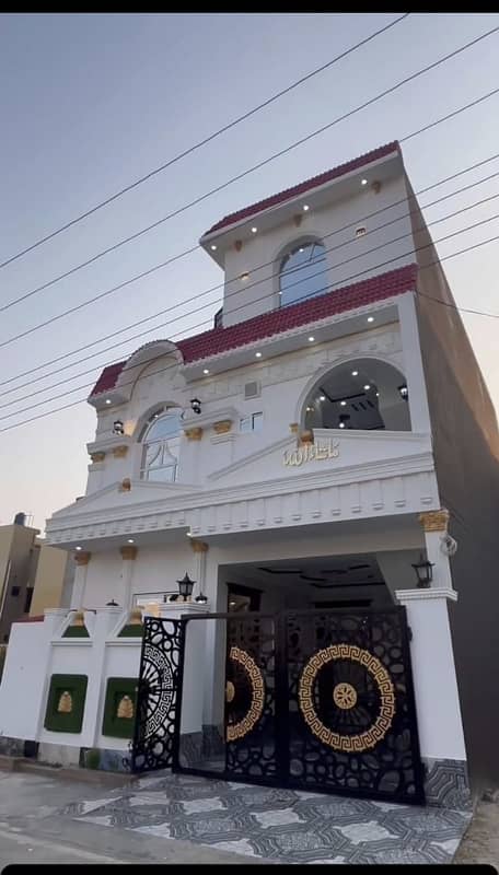 Pine Avenue 5 Marla Triple Story House For Sale Near Valencia Town Lahore 19