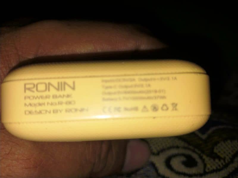 one originall ronin  power bank 1