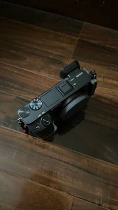 Sony A6400 with box 0